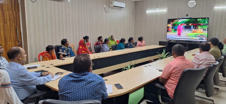 मुख्यमंत्री ने वर्चुअल माध्यम से किया दीदियों का सम्मान, नई घोषणाओं से जगाई उम्मीद