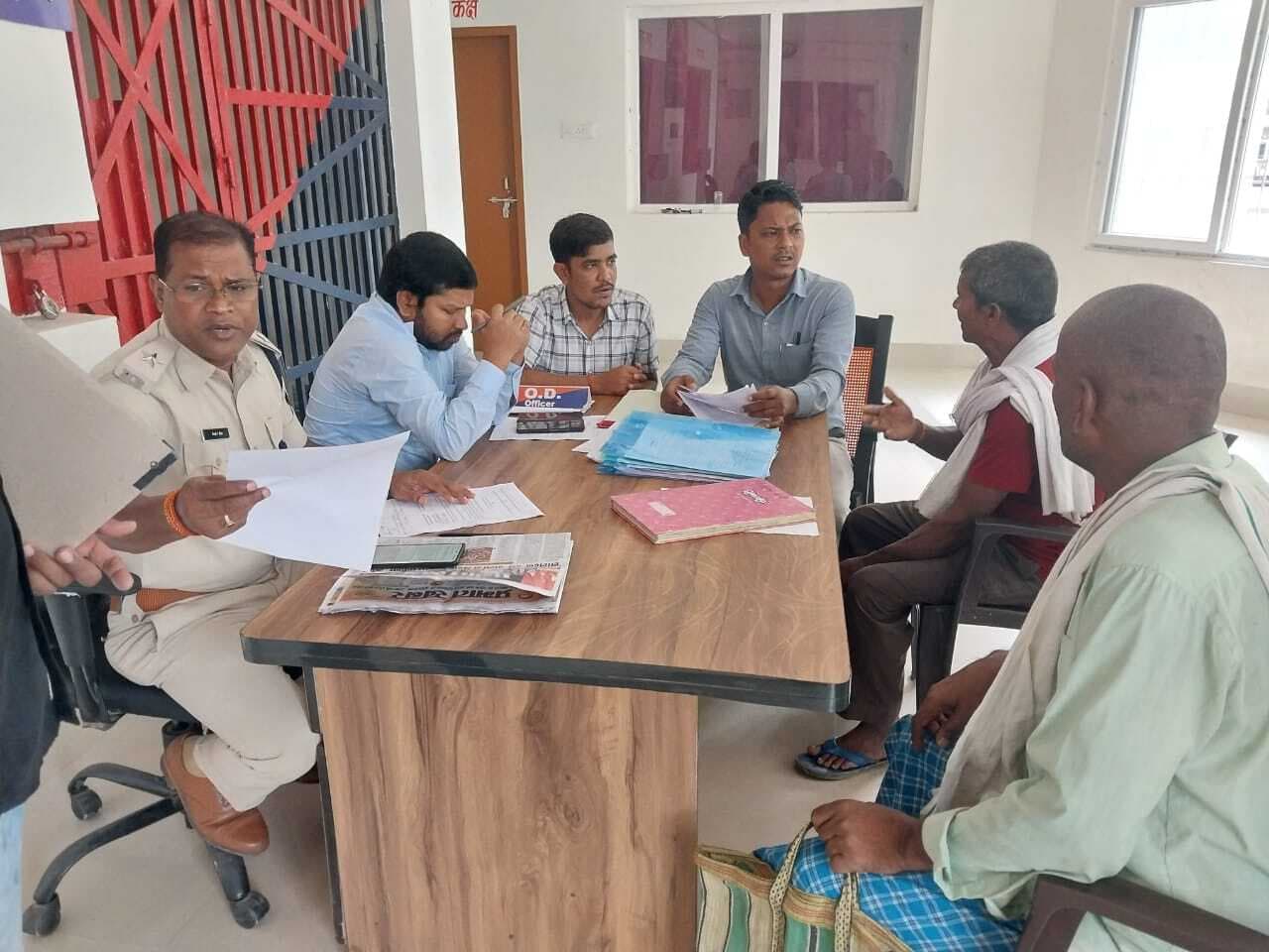 थाना परिसर में आयोजित जनता दरबार में चार मामलों का हुआ निष्पादन