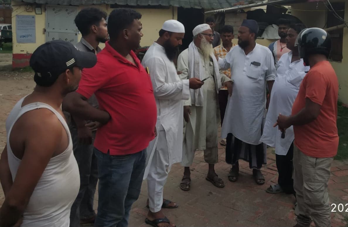 कंटेनर की चपेट में आने से बाइक सवार वृद्वि की मौत, एक घायल