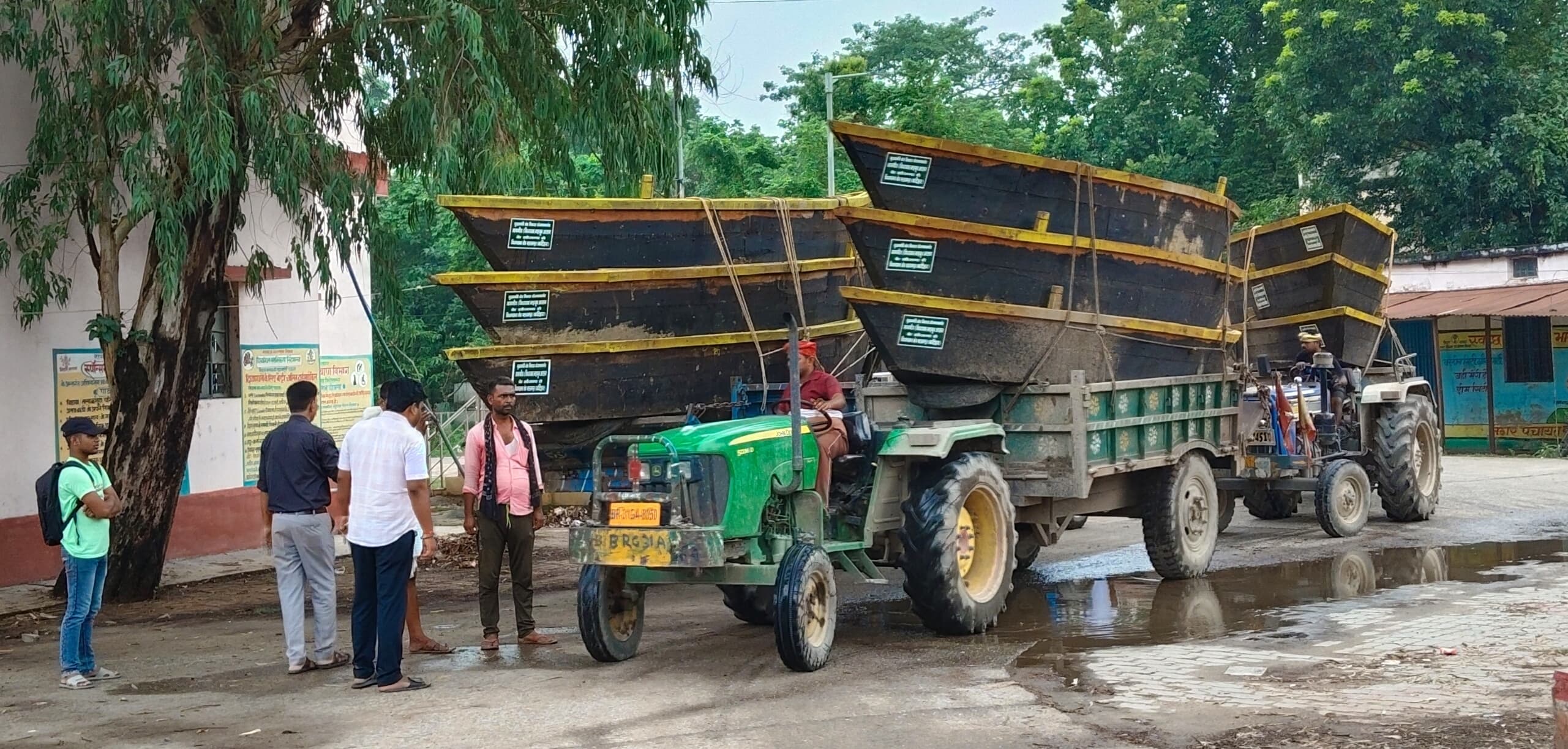 क्षमता के अनुसार ही नाव पर बैठायें यात्री, सीओ