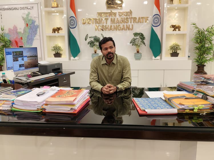 बाढ़ से निपटने की जिले में पूरी तैयारी