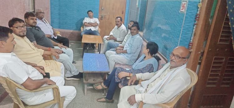 Madhubani News : कांग्रेस ने क्षेत्र में महिला चौपाल लगाने का किया आह्वान