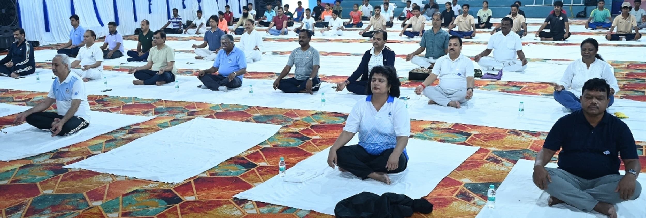 Bokaro News : योग का आध्यात्मिक व मानसिक पहलुओं पर सकारात्मक प्रभाव : निदेशक प्रभारी