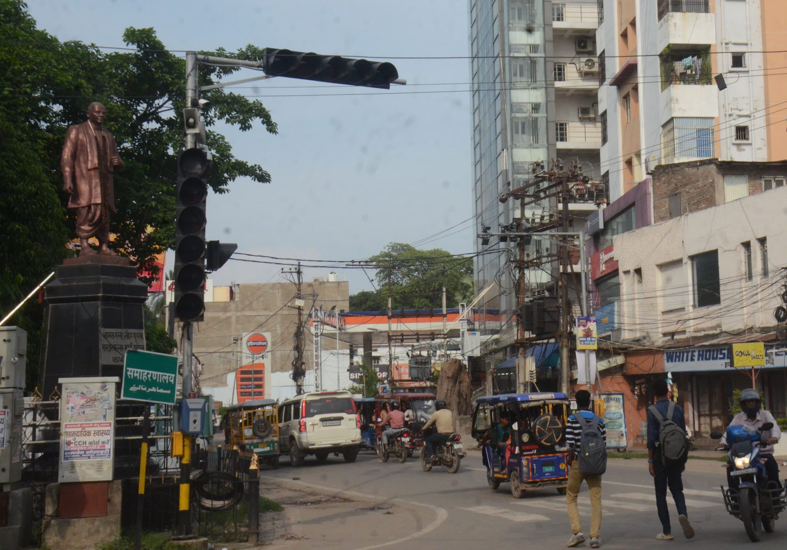 Bhagalpur News: स्मार्ट सिटी का ट्रैफिक तमाशा : सिग्नल फेल, सिस्टम बेहाल