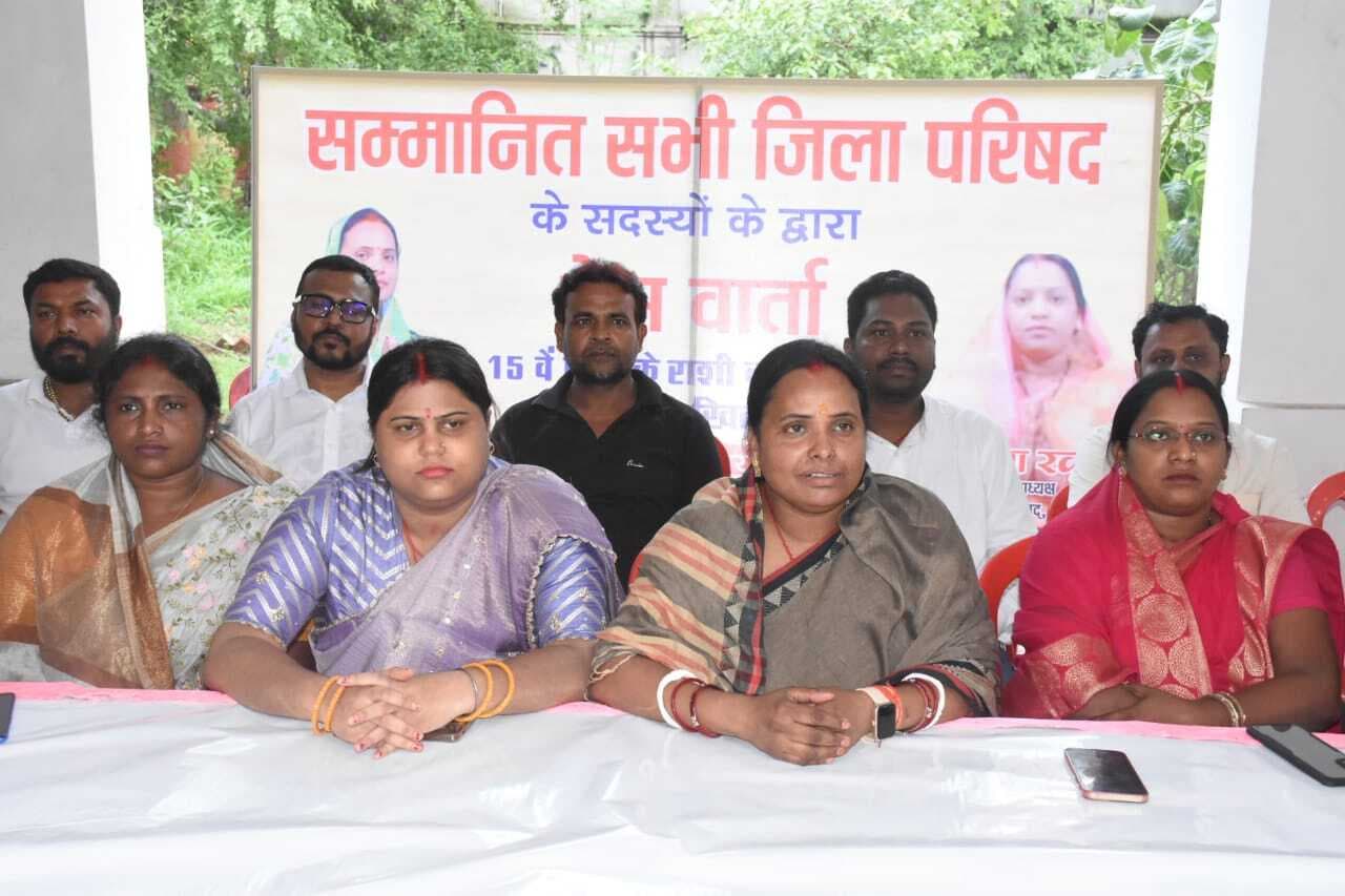 Dhanbad News : जिला परिषद अध्यक्ष ने कहा-15वें वित्त आयोग की राशि नहीं मिली, तो होगा आंदोलन