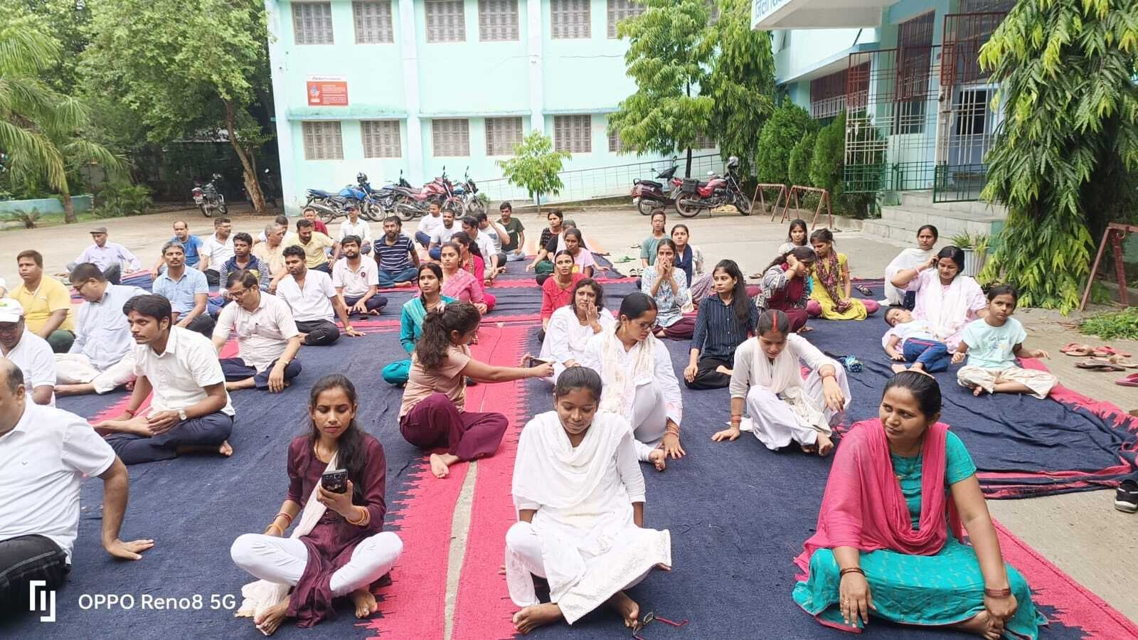 नियमित योग से व्यक्ति सदा रहता है निरोग : डॉ राजू