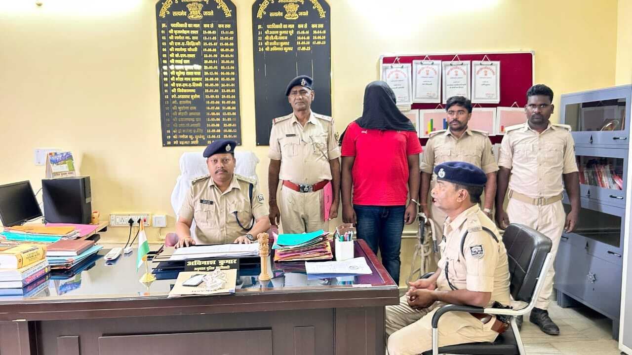 50 हजार रुपये का इनामी बदमाश कुख्यात केशव यादव गिरफ्तार