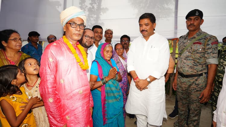 पूर्व मंत्री के आप्त सचिव को दी गई श्रद्धांजलि, पूर्व सांसद संतोष कुशवाहा हुए शामिल