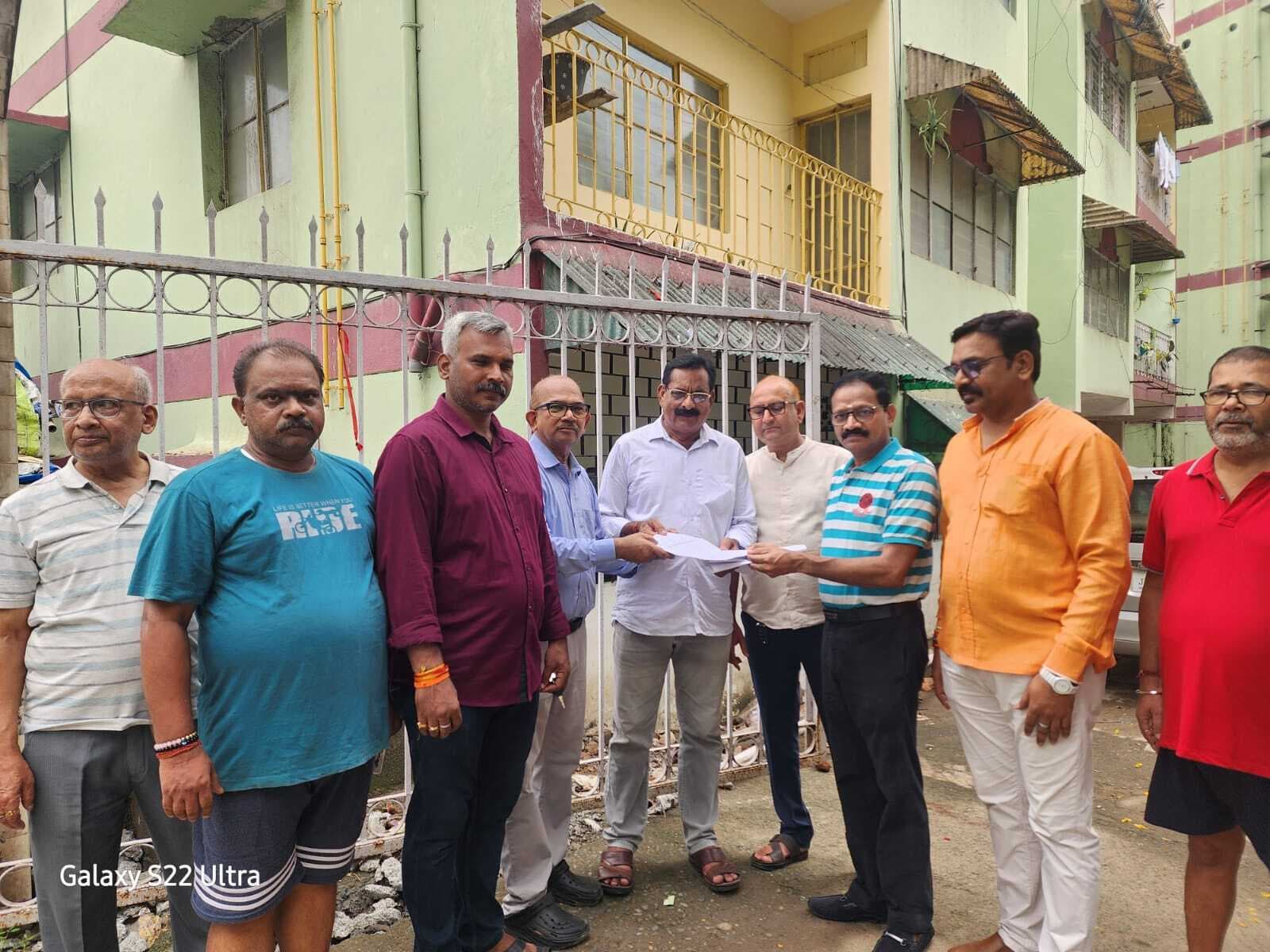 Jamshedpur news. सोनारी आदर्श नगर फेज सात में बनेगी नयी नाली, हुआ सर्वे