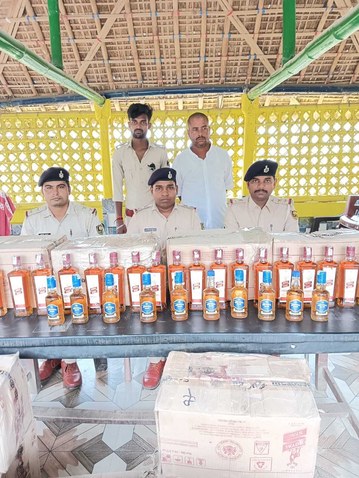 261.66 लीटर विदेशी शराब बरामद, तस्कर गिरफ्तार