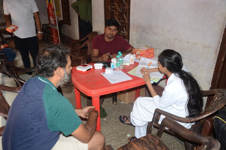 Deoghar News : मारवाड़ी युवा मंच के 30 सदस्यों ने किया रक्तदान