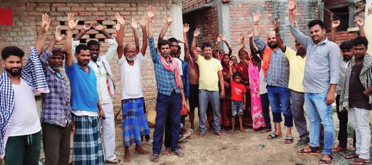 बलियो घाट पर पुल निर्माण की मांग को लेकर ग्रामीण एकजुट