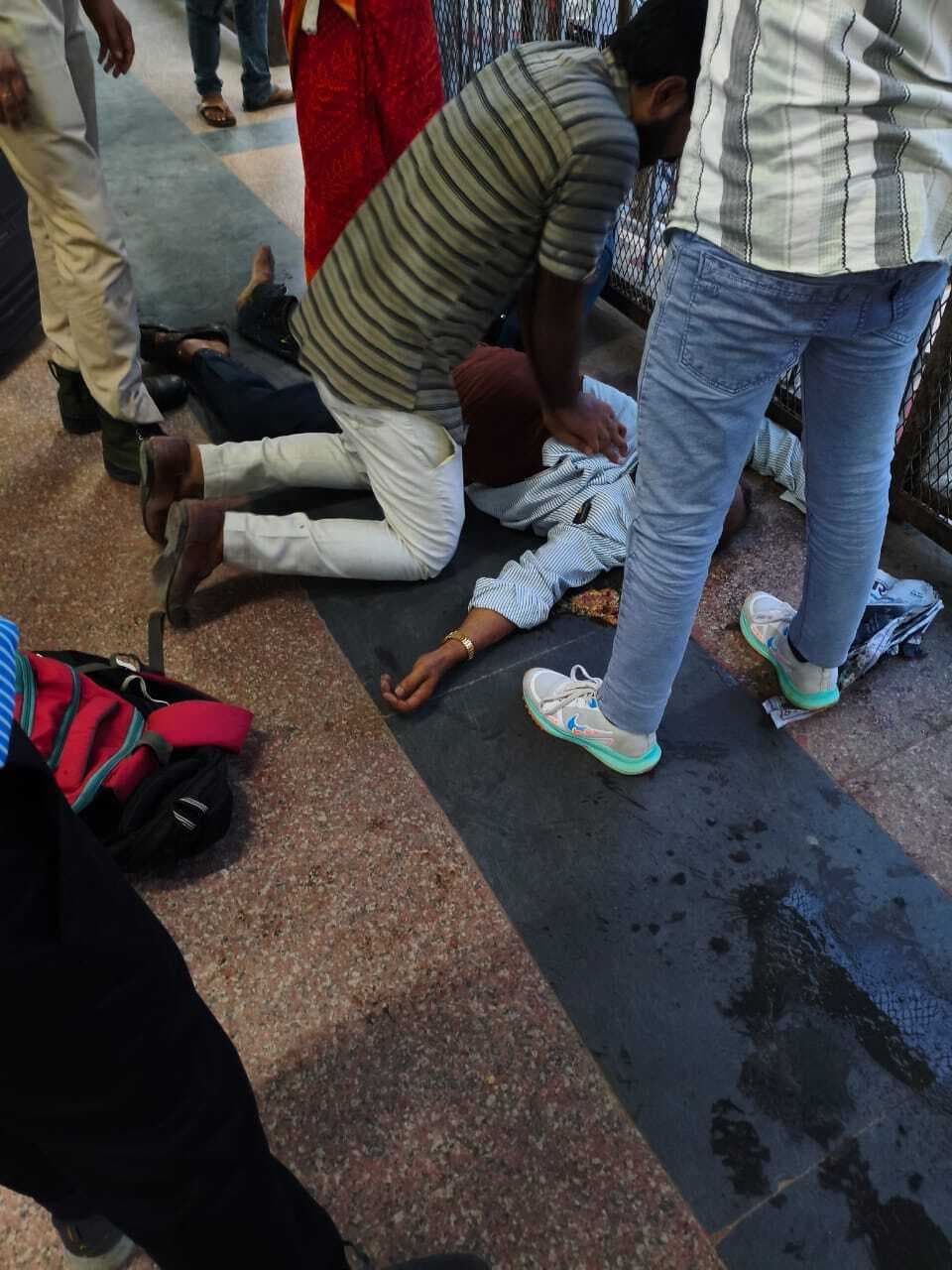 डेल्हा निवासी युवक की स्टेशन पर मौत, परिजनों की तलाश जारी