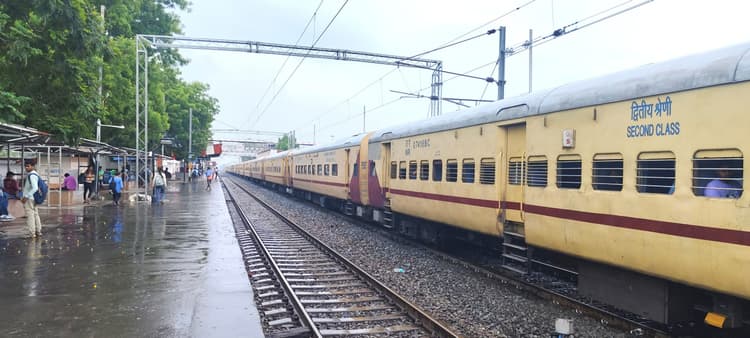 Aurangabad News : प्रभात एक्सक्लूसिव : हर साल करोड़ों की कमाई देने वाला अनदेखा स्टेशन बना अनुग्रह नारायण रोड