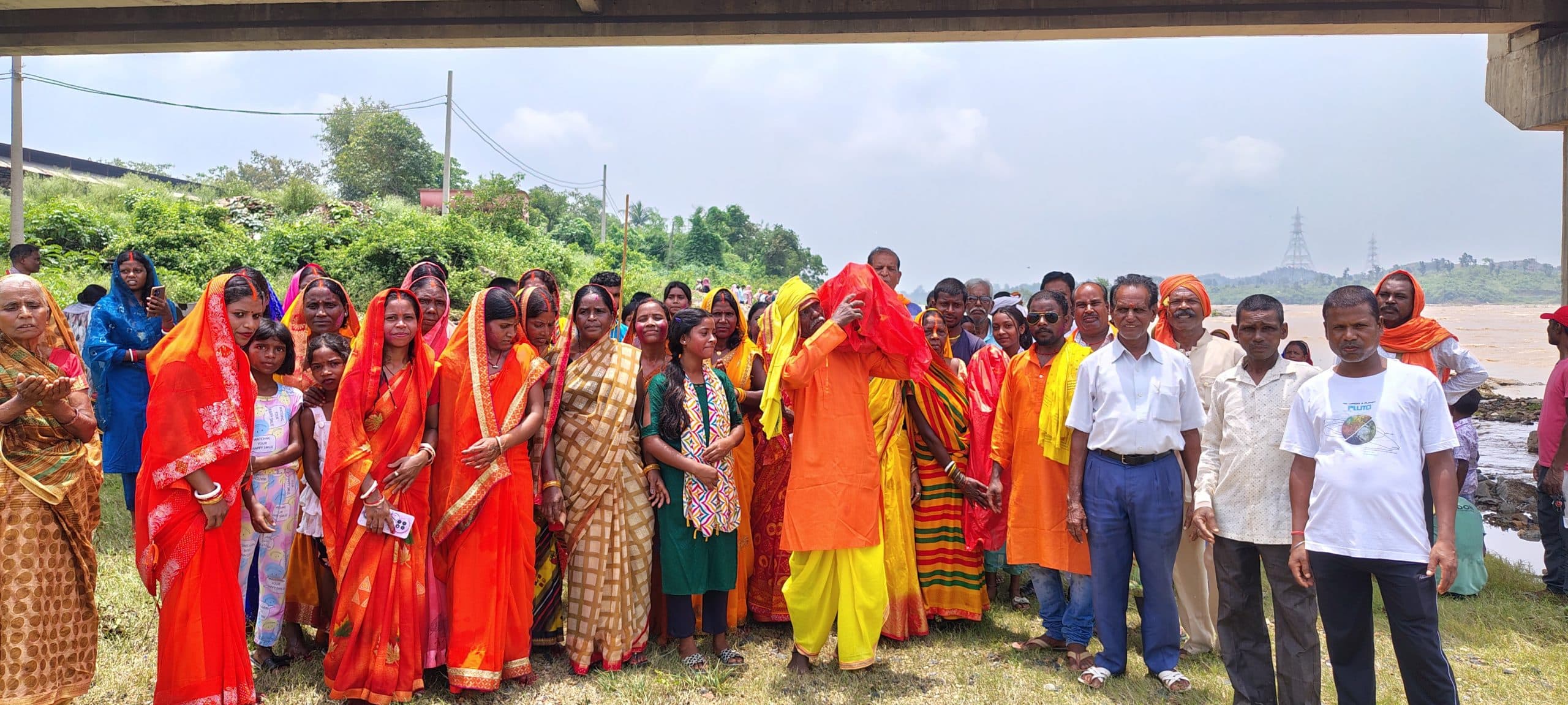 Bokaro News : विखंडित प्रतिमाओं का किया गया विसर्जन