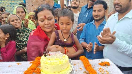 नारी शक्ति और विकास के प्रतीक के रूप में मना मंत्री दीपिका पांडेय सिंह का जन्मदिवस