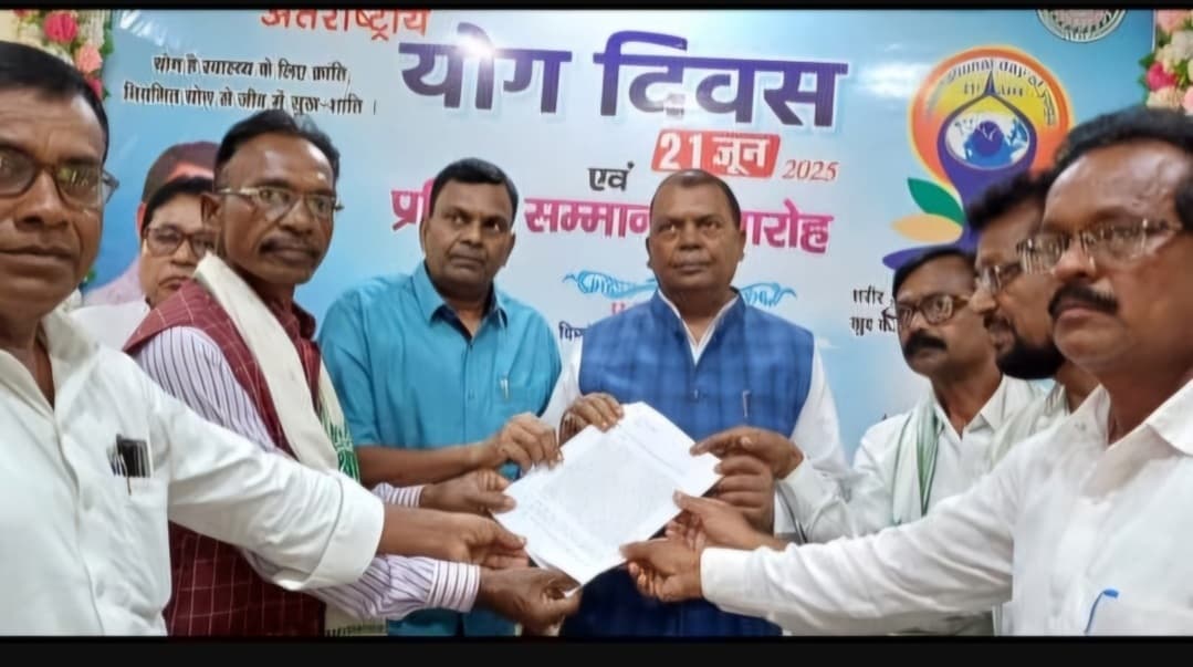 Bokaro News : सरकार के संकल्प के तहत समितियों को अधिकार दिलाएं