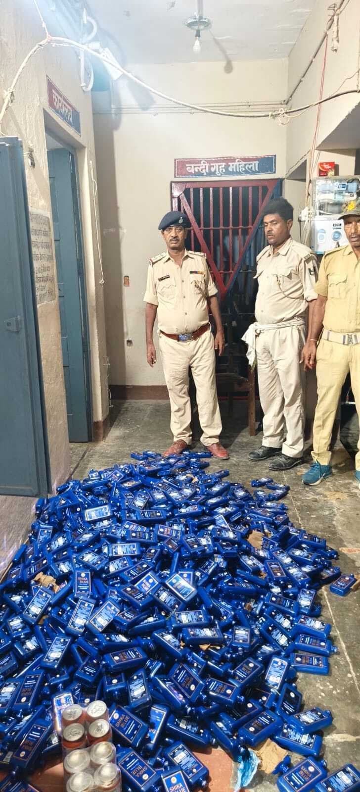 hajipur news. 220 लीटर विदेशी शराब बरामद