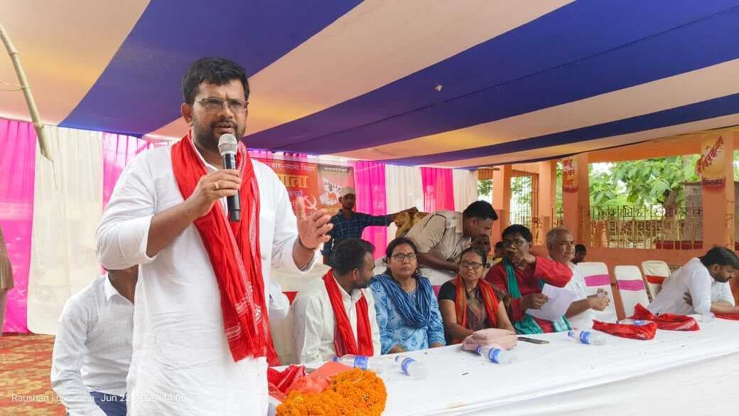 सस्ते श्रम के निर्यात से राज्य में पिछड़ेपन व गरीबी की समस्या : सांसद