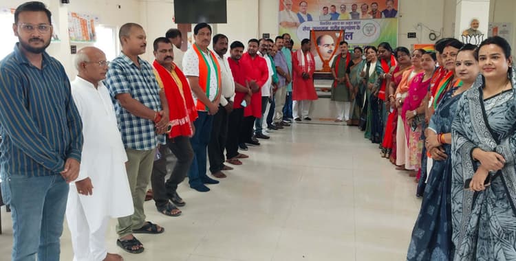 डॉ. श्यामा प्रसाद मुखर्जी की पुण्यतिथि पर कार्यकर्ताओं ने लिया संकल्प