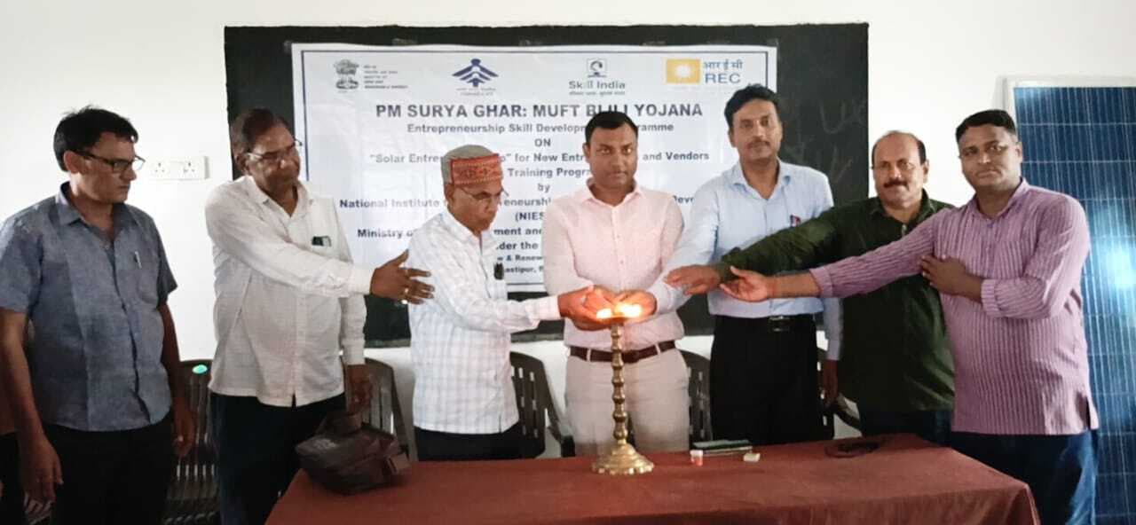 Samastipur News:सौर उर्जा अक्षय व पर्यावरण के अनुकूल : एसडीओ