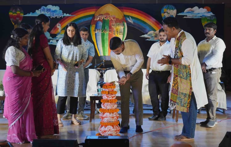 किलकारी के बच्चों की रचनात्मक क्षमताओं को देख अभीभूत हुए डीएम