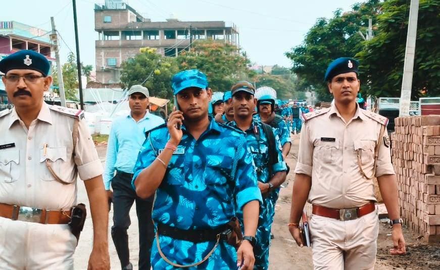 विस चुनाव को लेकर रैफ ने किया फ्लैग मार्च