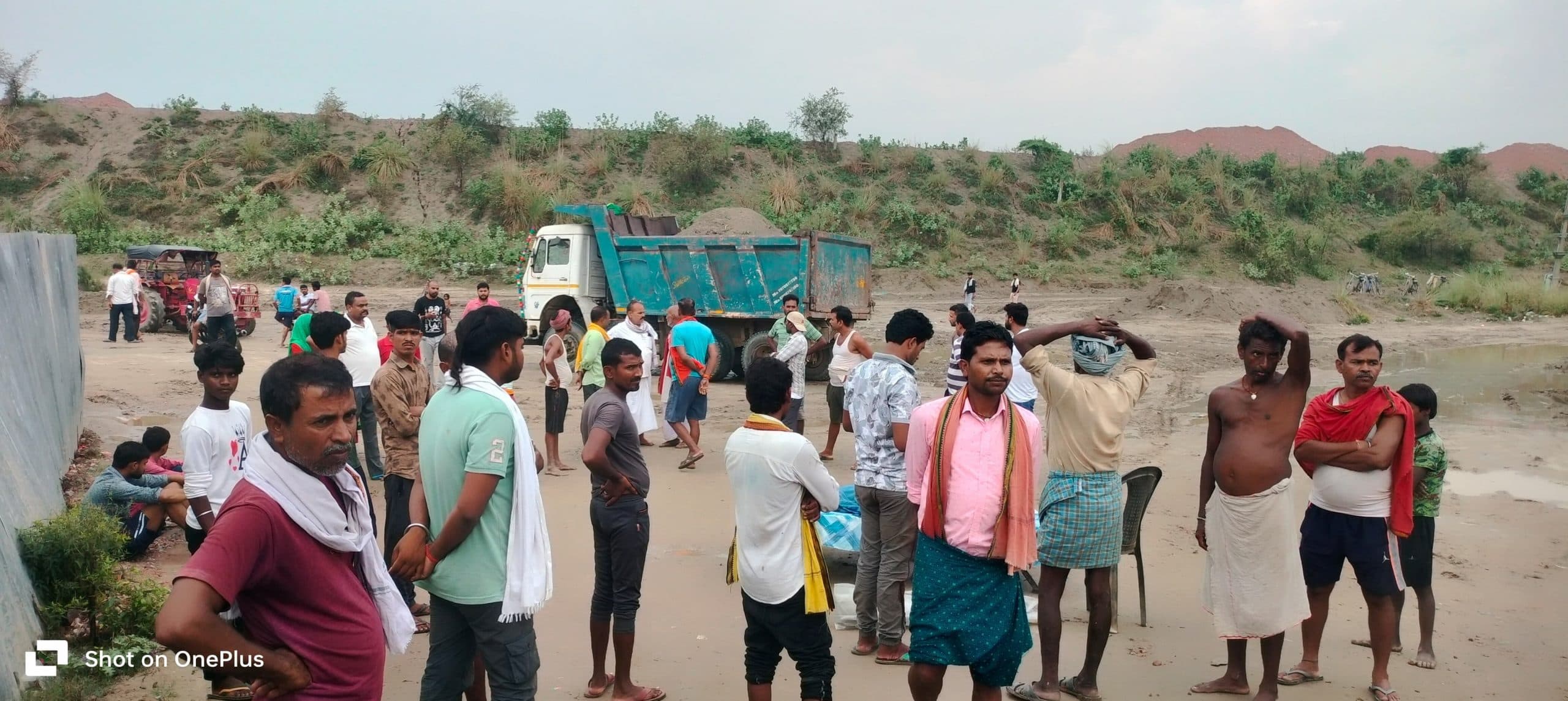 Samastipur News:मटियौर में हाइवा की ठोकर से पिता की मौत, पुत्र जख्मी