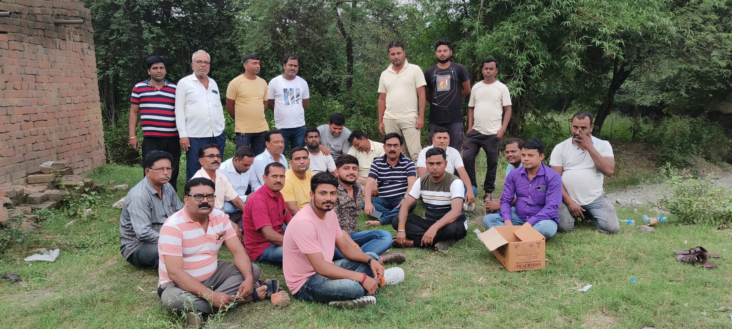 Dhanbad News : हाइवा मालिकों ने रोकी एमपीएल की ट्रांसपोर्टिंग, की नारेबाजी