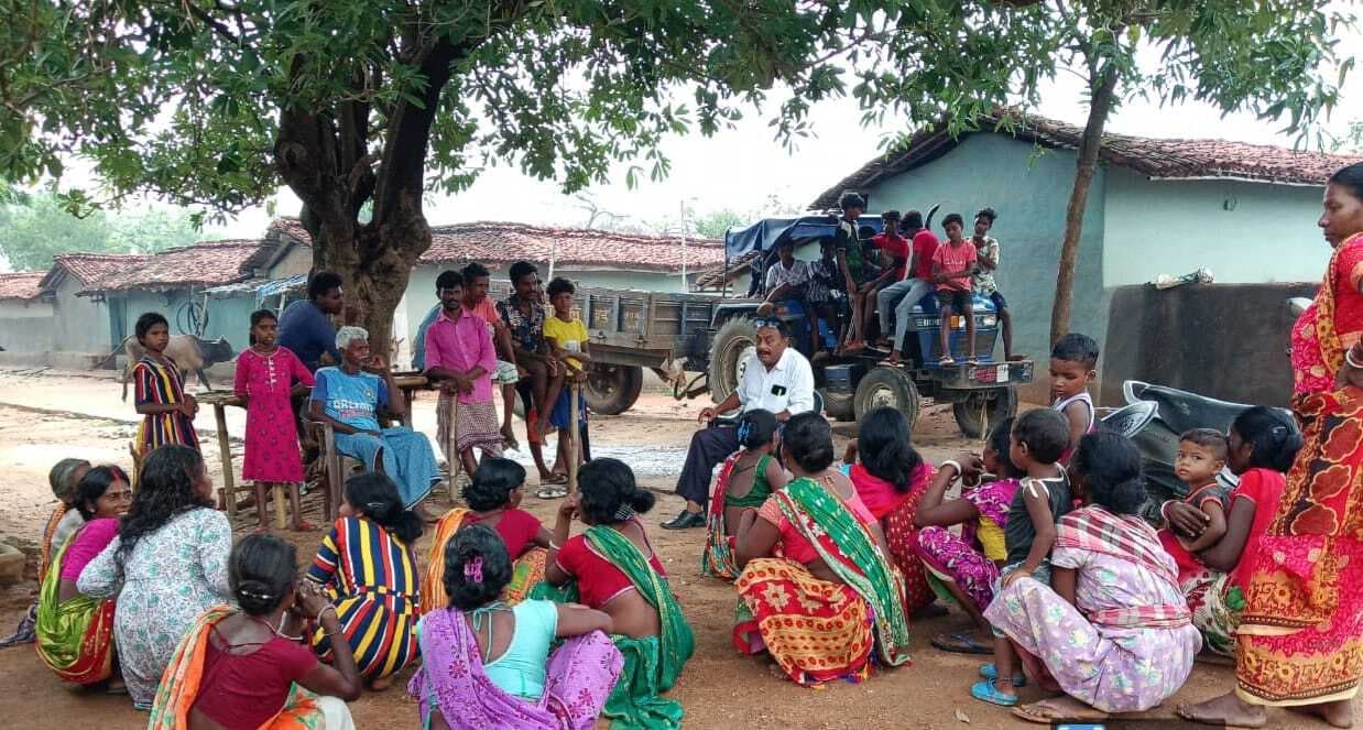 ग्रामीणों को दी गयी ग्राम सभा व जीपीडीपी की जानकारी