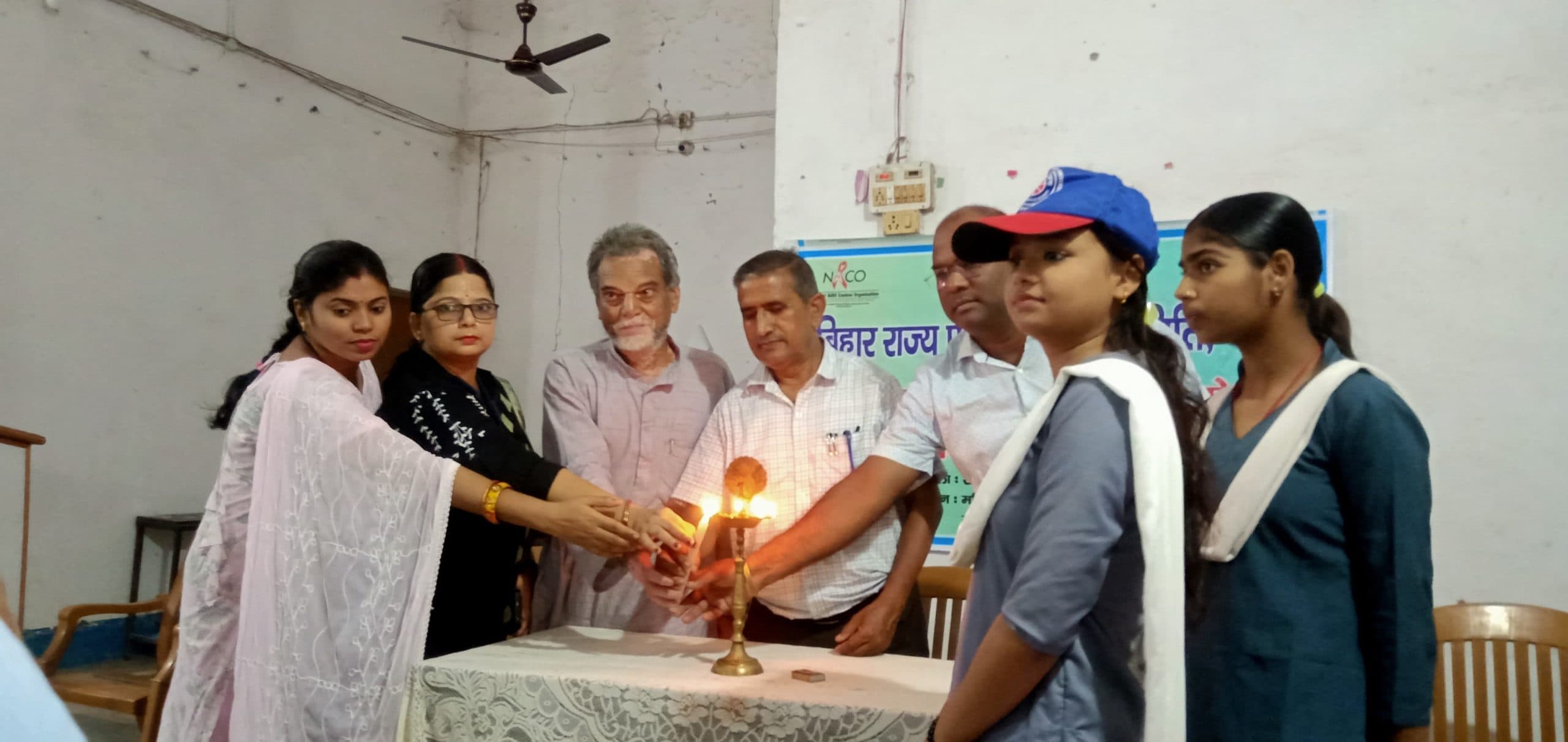 महिला कॉलेज में छात्राओं को दी गयी एचआईवी एड्स की जानकारी