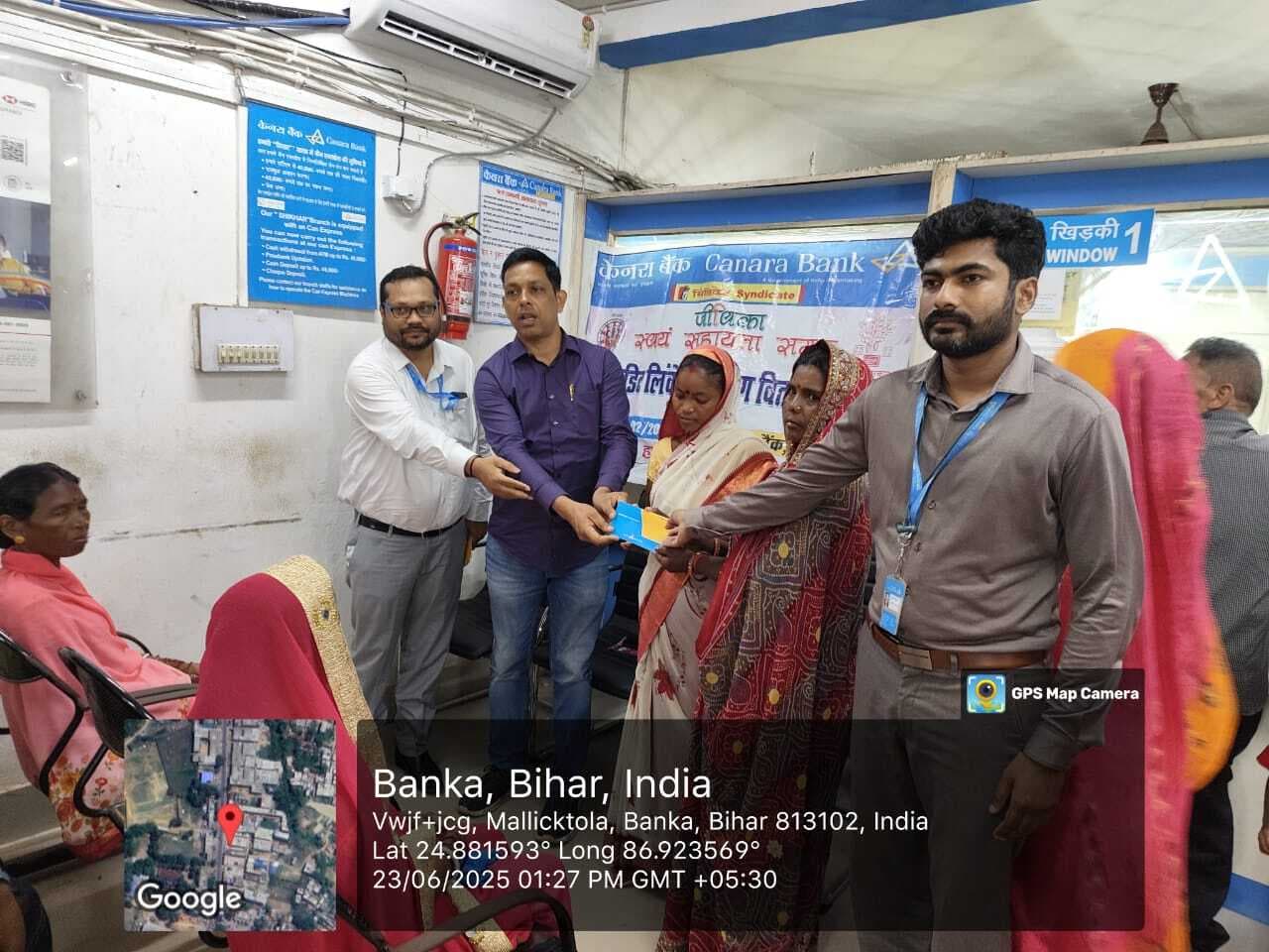 आजीविका सशक्तिकरण के लिए स्वयं सहायता समूहों को मिला 4.10 करोड़