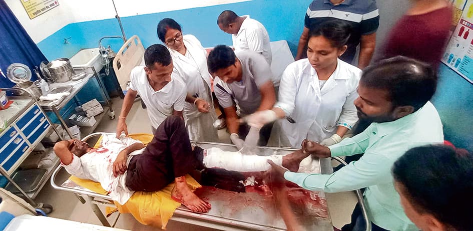 Begusarai News : दो बाइकों के बीच हुई टक्कर में दोनों के चालक गंभीर रूप से घायल