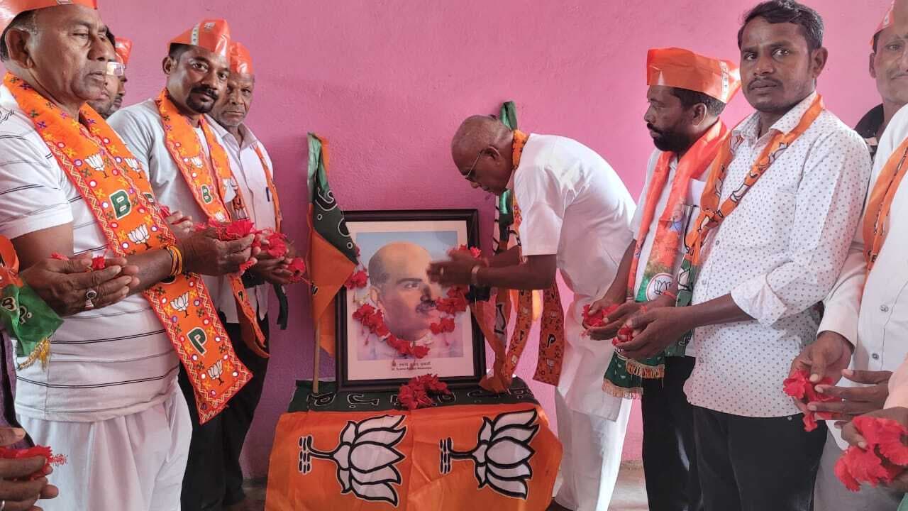 Giridih News :बलिदान दिवस के रूप में मनी डॉ एसपी मुखर्जी की पुण्यतिथि