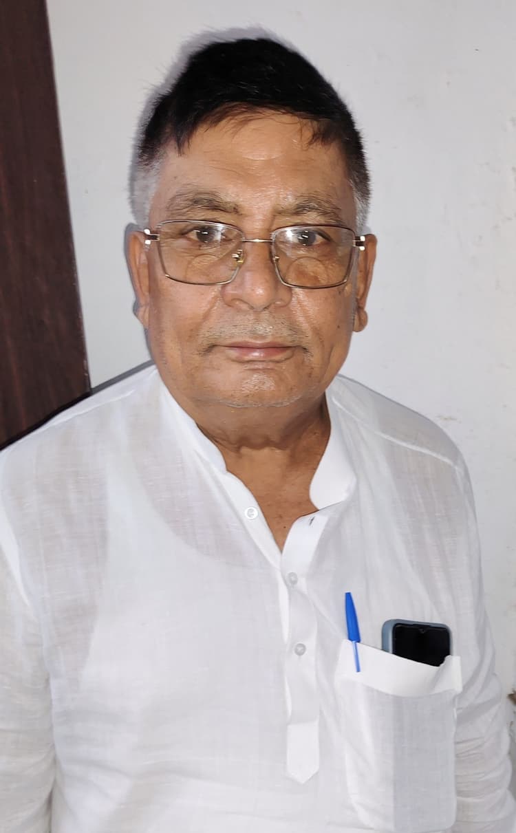 आपातकाल : जिलाधिकारी के सामने पुलिस ने की थी पिटाई, 16 महीने रहा जेल में