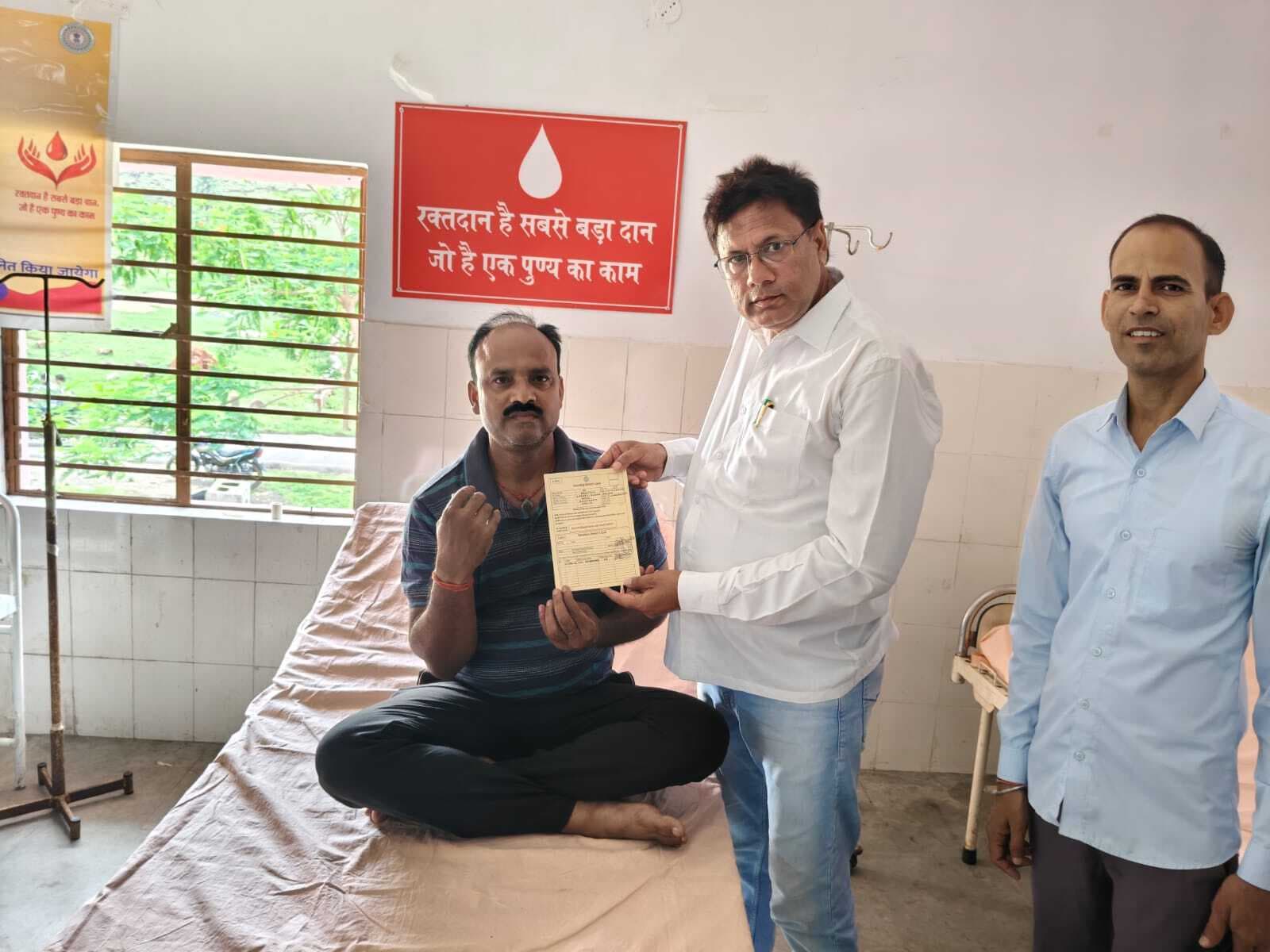 अमड़ापाड़ा सीएचसी में छह लोगों ने किया रक्तदान