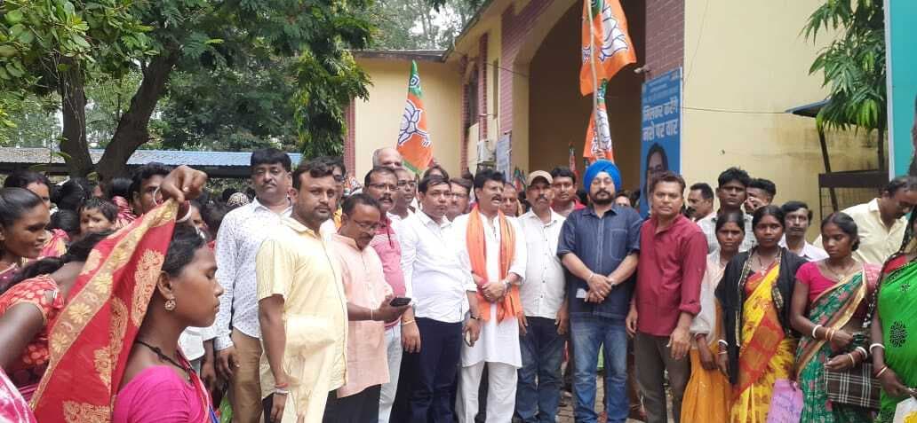 Jamshedpur news. प्रखंड कार्यालयों से मिल रहा है भ्रष्टाचार को प्रश्रय, सुधरे नहीं तो तालाबंदी : अभय सिंह