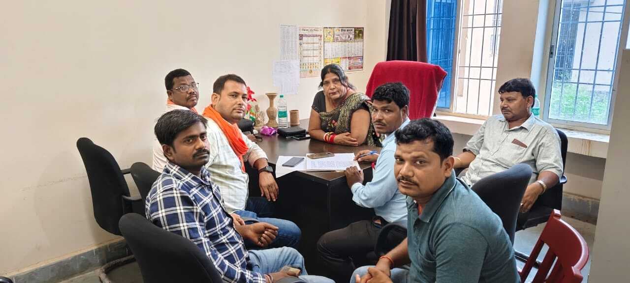 पंसस ने अपने-अपने पंचायतों में विकास योजना पर की चर्चा