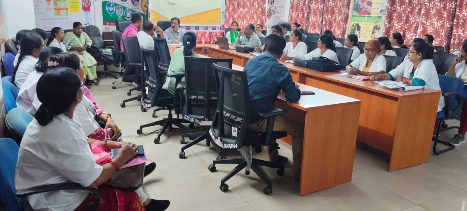 Jamshedpur news. एनीमिया मुक्त भारत कार्यक्रम की आंगनबाड़ी में सही से नहीं हो रही जांच