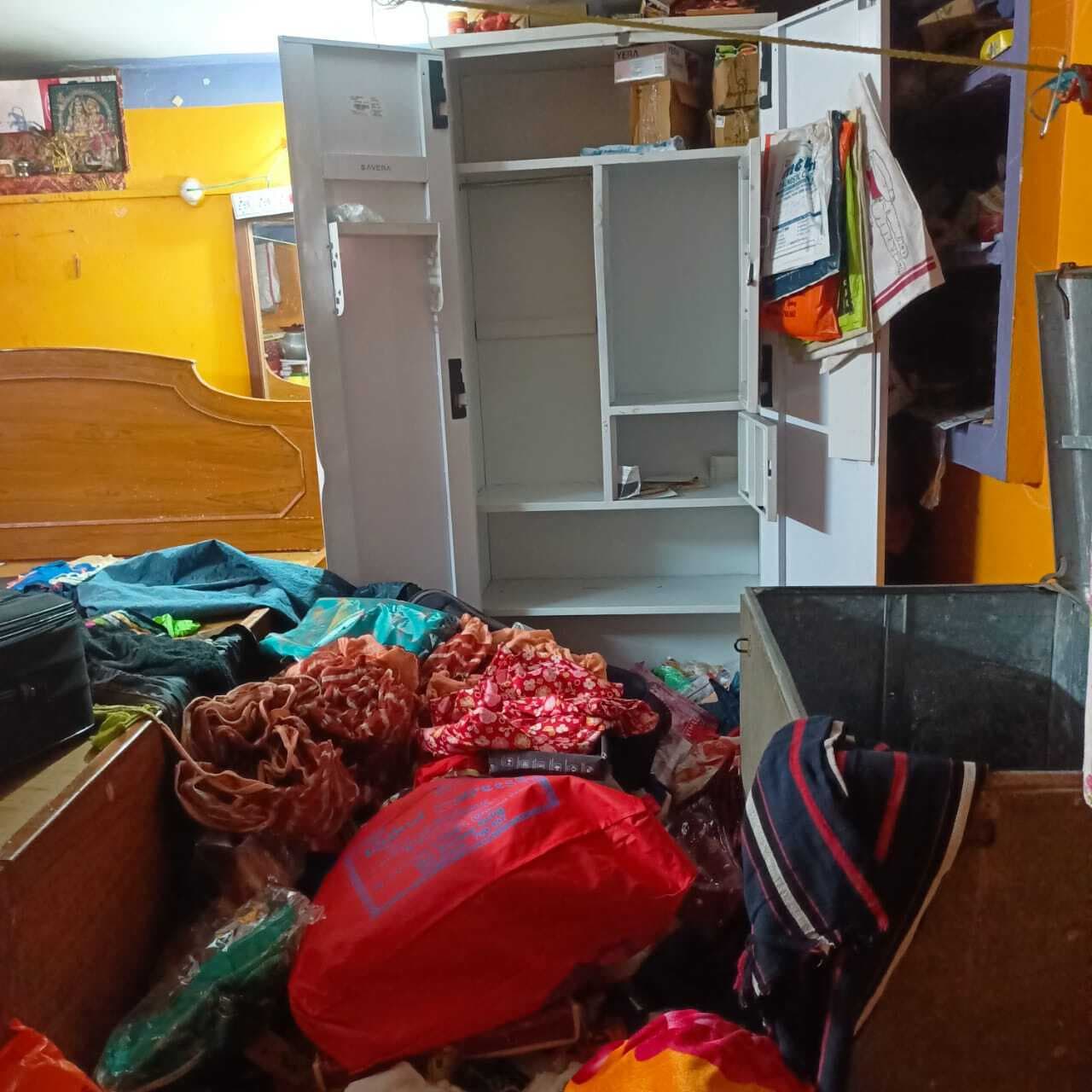 चंदनपुरा गांव में बंद घर में ताला तोड़कर हुई लाखों की चोरी, थाना में दिया आवेदन