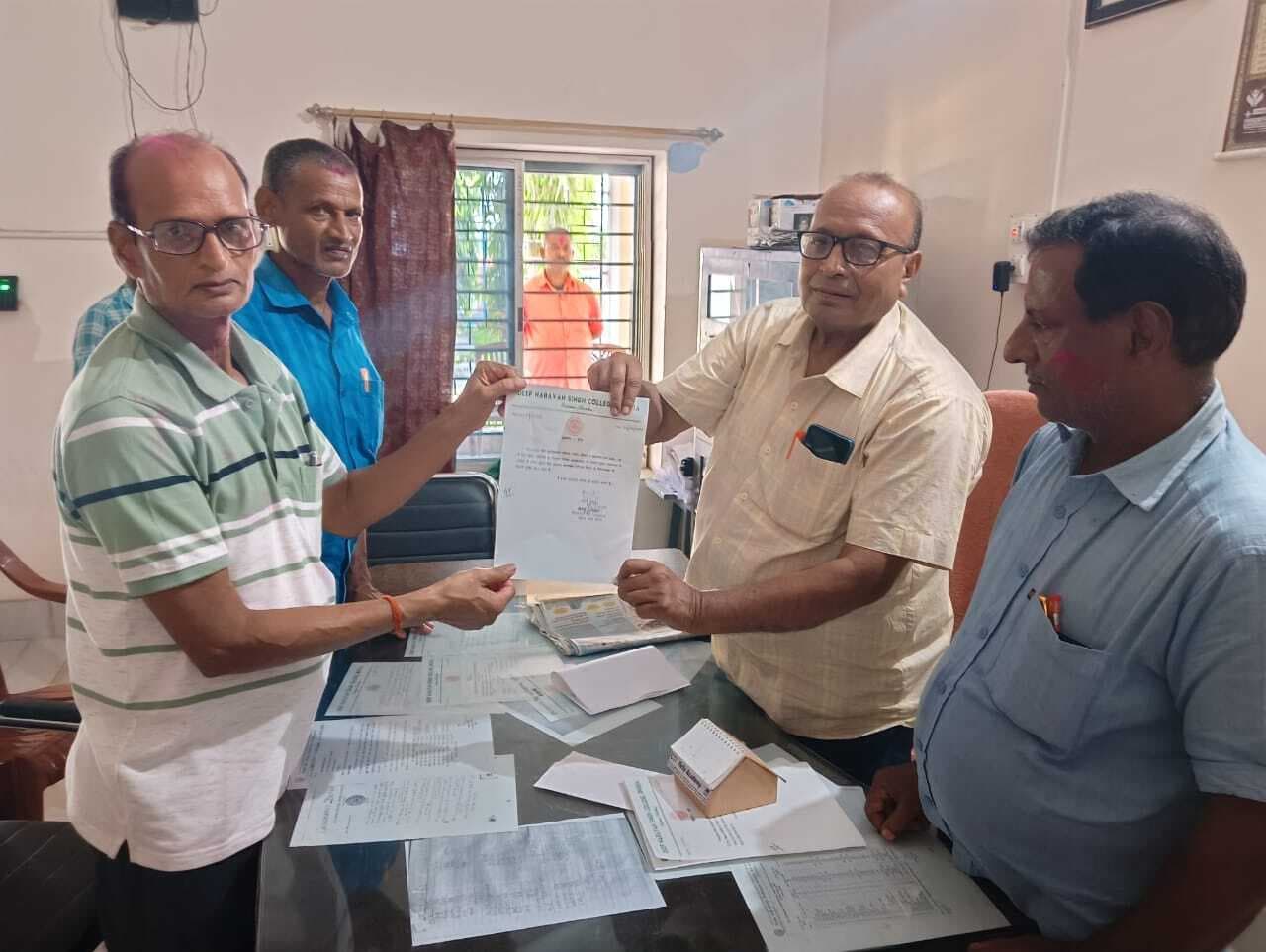 डीएन सिंह कालेज के शिक्षक प्रतिनिधि बने अनिल