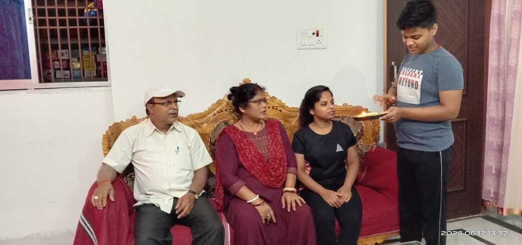 घर पर पढ़ाई कर छात्रा ने पैरामेडिकल व पॉलिटेक्निक में हासिल की सफलता