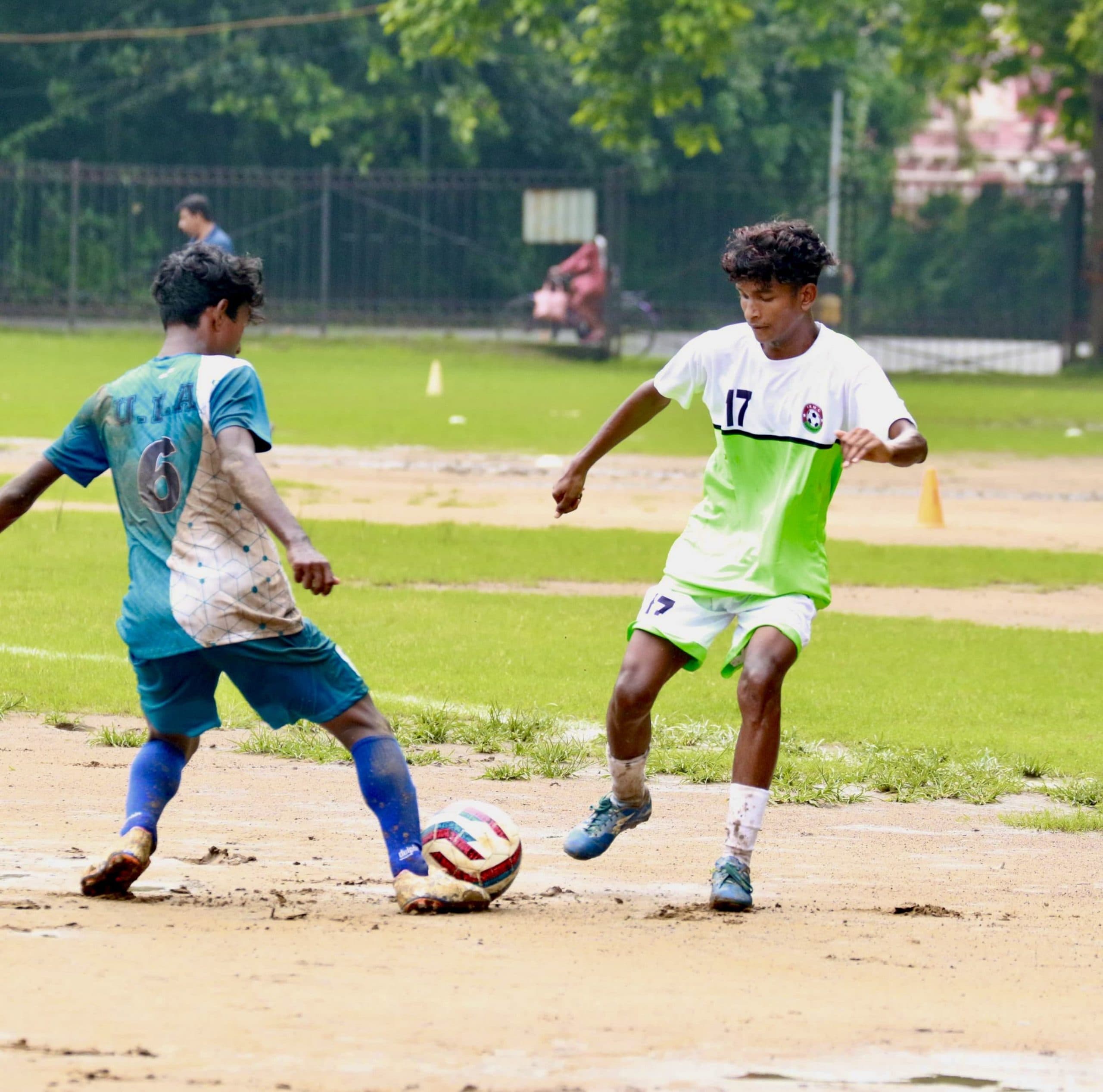 jsa a division league: यूनाइटेड फुटबॉल एकेडमी व जीवीके की टीम जीती