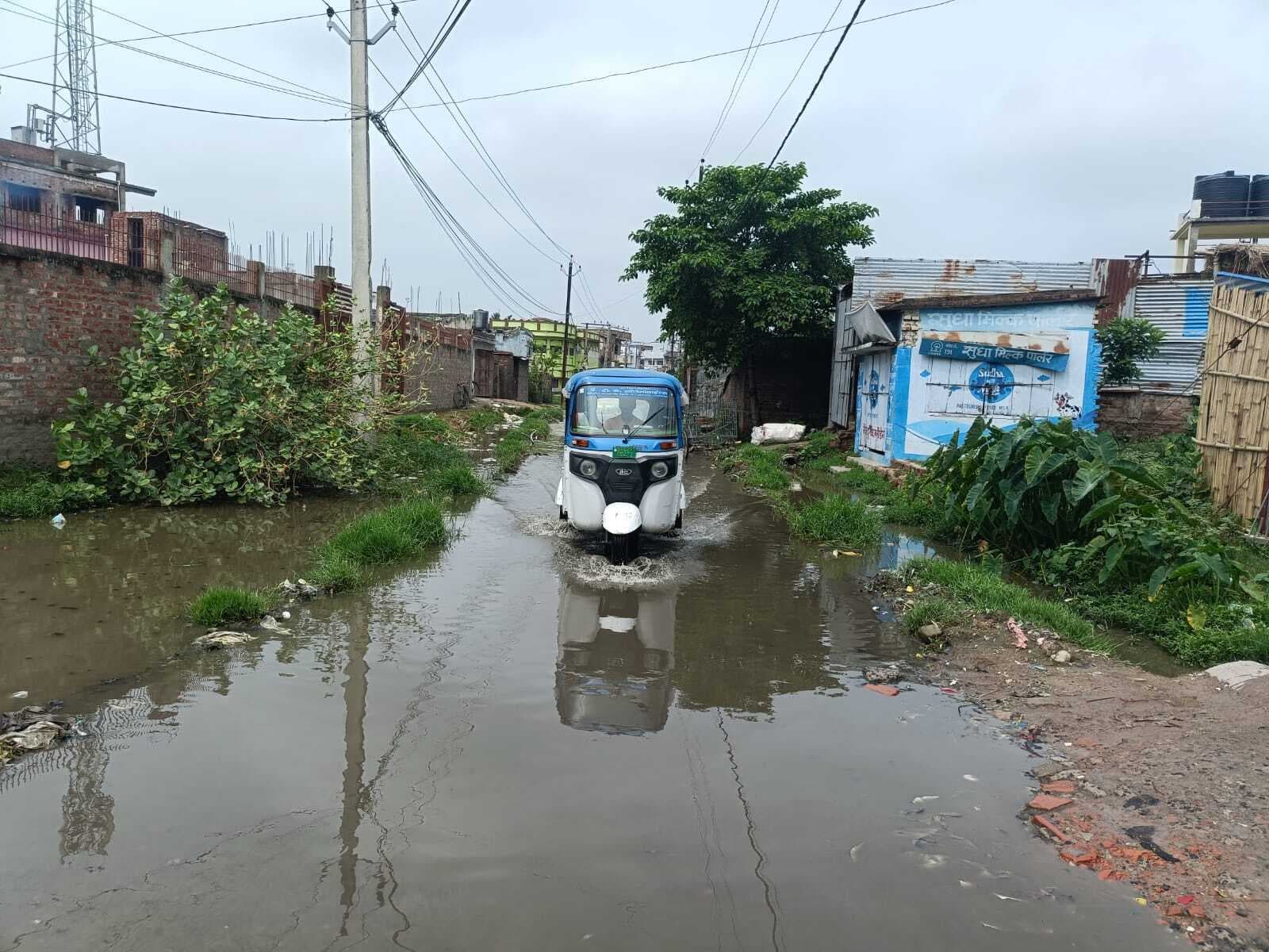 Madhubani News : बादल छाने से लोगों को गर्मी से मिली राहत