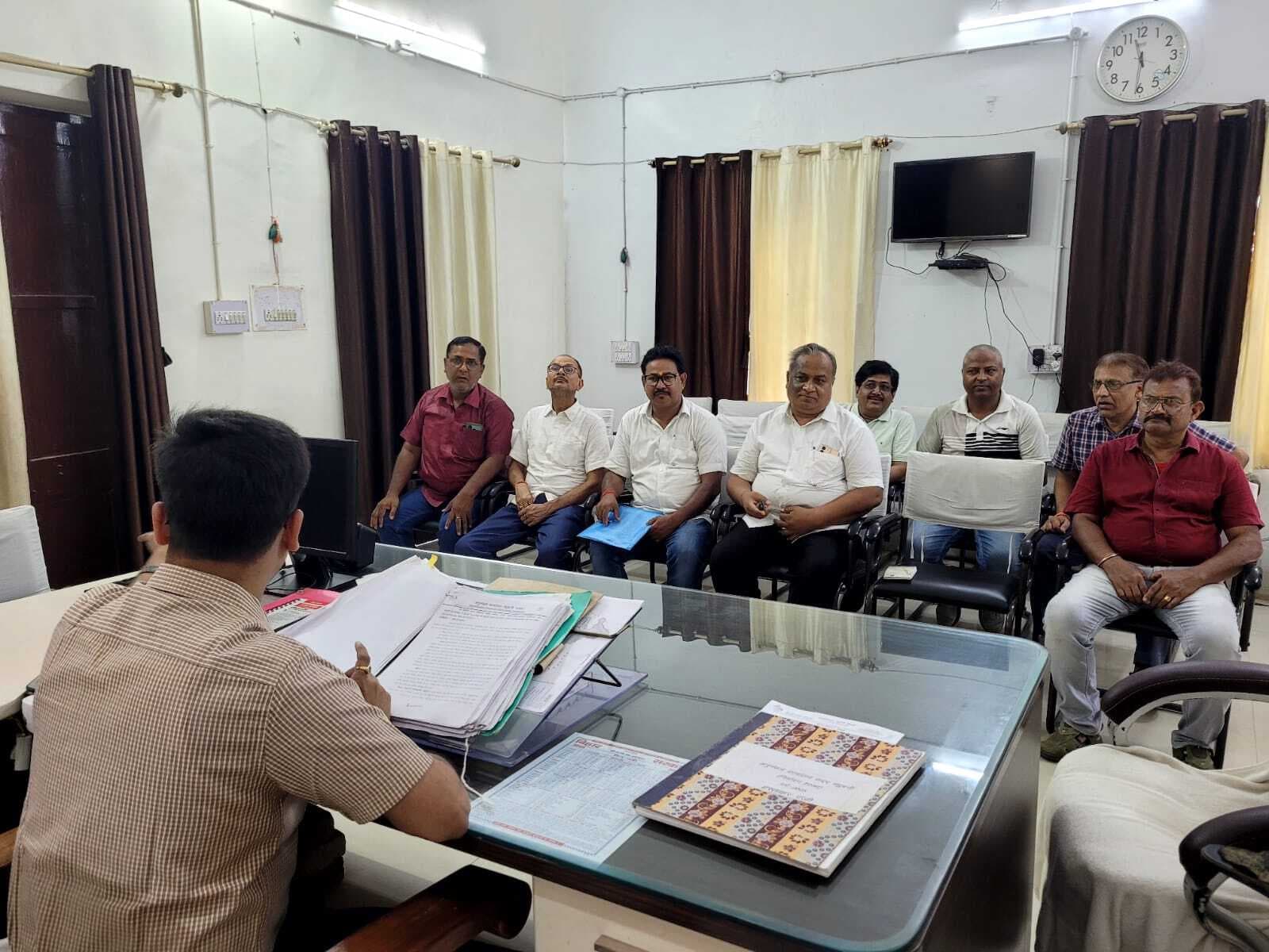 Madhubani News : शहर में लावारिस घूम रही गाय रहेंगी गौशाला में