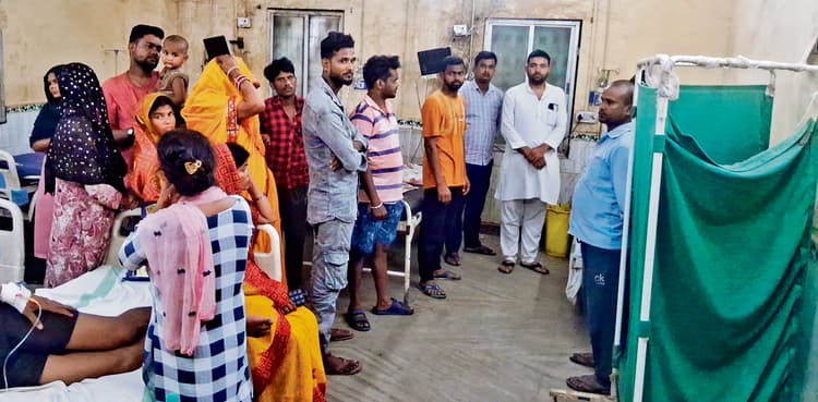 Gopalganj News : सांप के डसने के बाद सरकारी अस्पताल में नहीं था एंटी वेनम इंजेक्शन, तड़प-तड़प कर हुई युवक की मौत