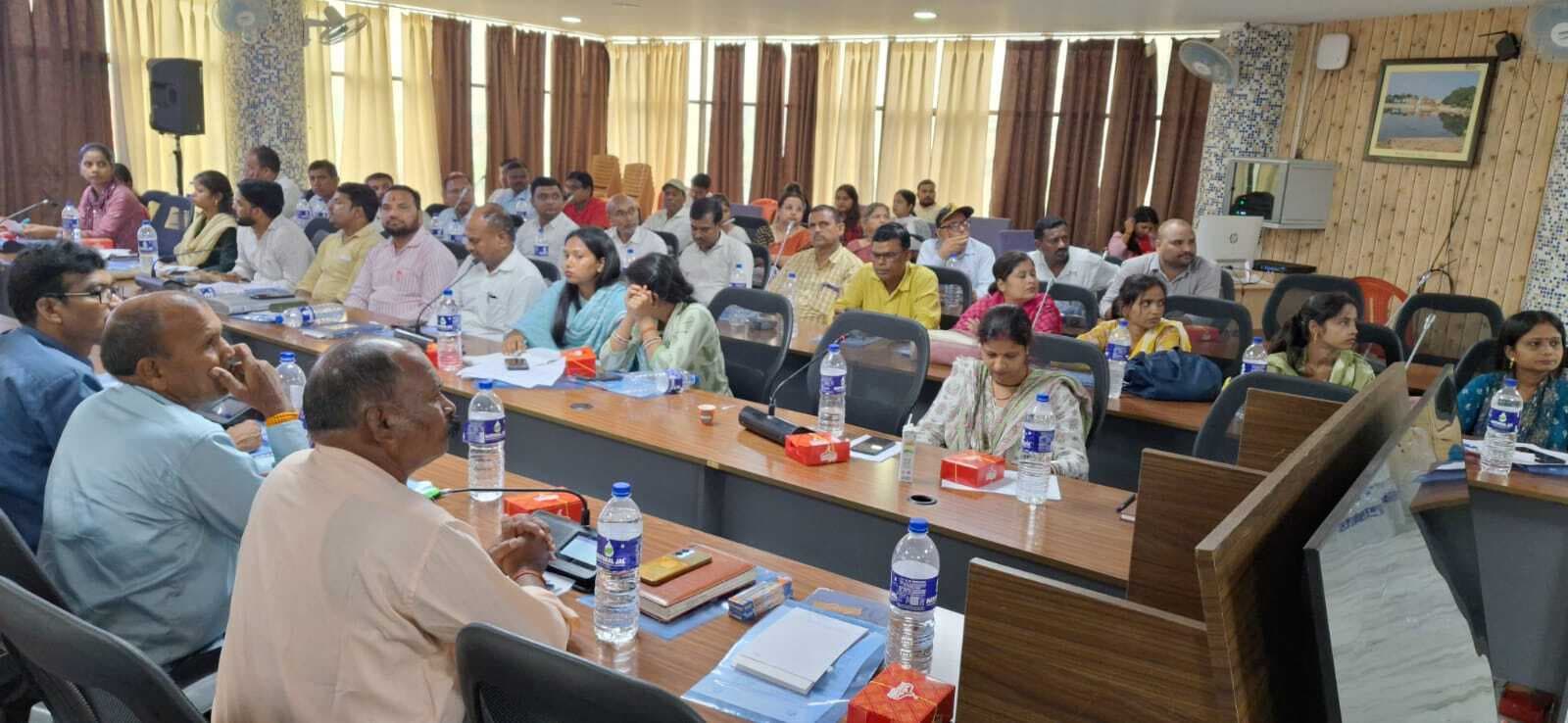 Giridih News: बाल संरक्षण के विभिन्न मुद्दों पर पंचायत सचिवों को मिला प्रशिक्षण