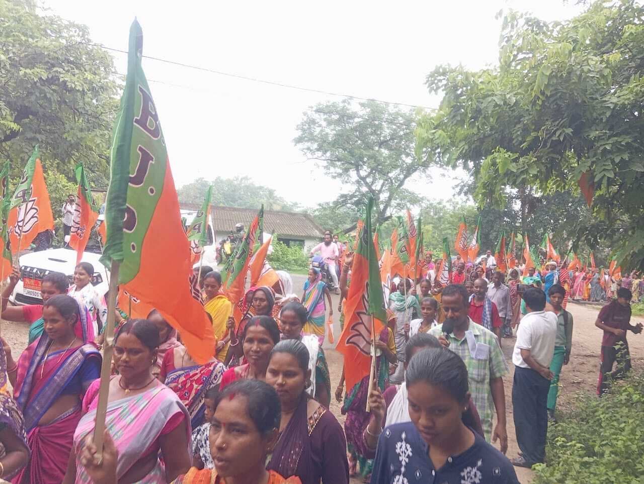 East Singhbhum News : राज्य में झूठ और लूट की सरकार : विद्युत महतो