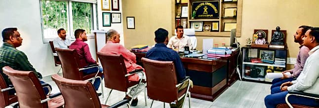 Jamshedpur News : नालों की नियमित सफाई और इमरजेंसी टीम तैनाती के निर्देश