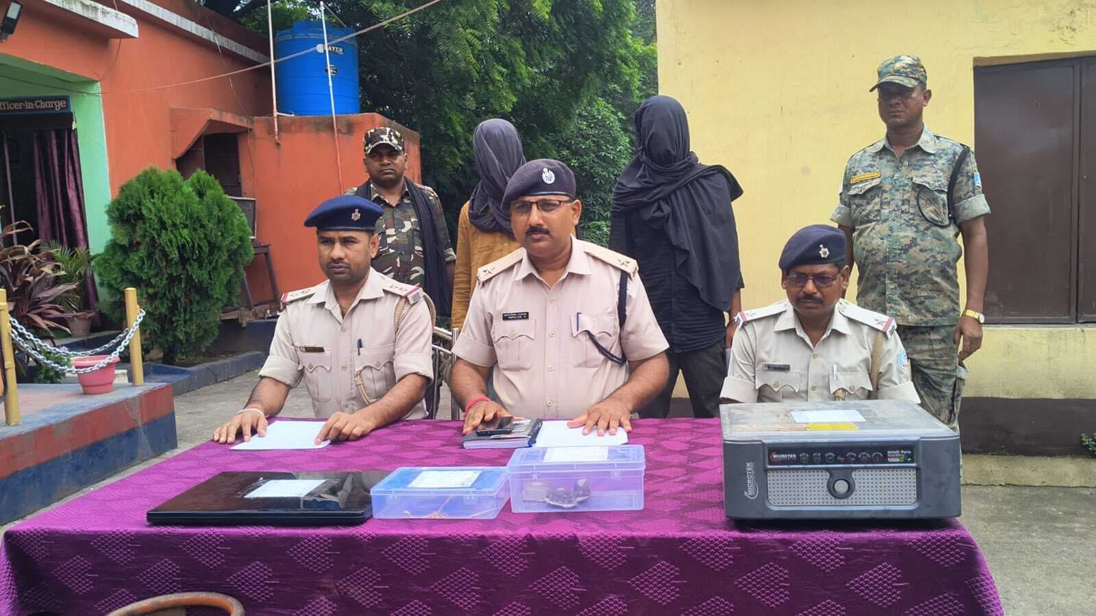 Dhanbad News: व्यवसायी के घर से लाखों की चोरी का उद्भेदन, दो गिरफ्तार